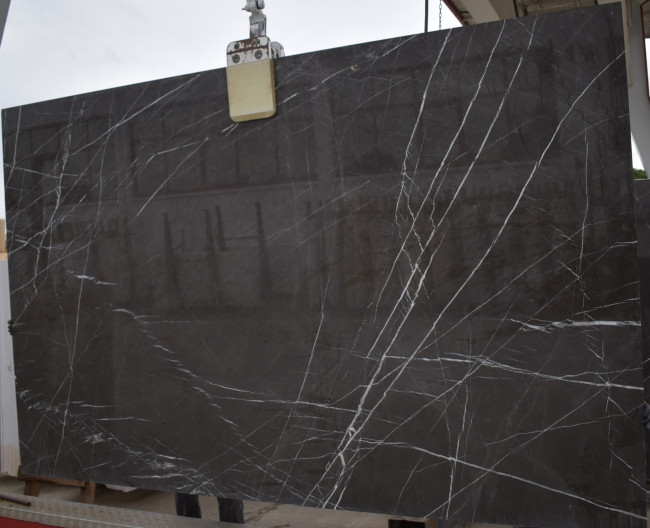 Graphite | NOBLE EARTH MOSCHOU